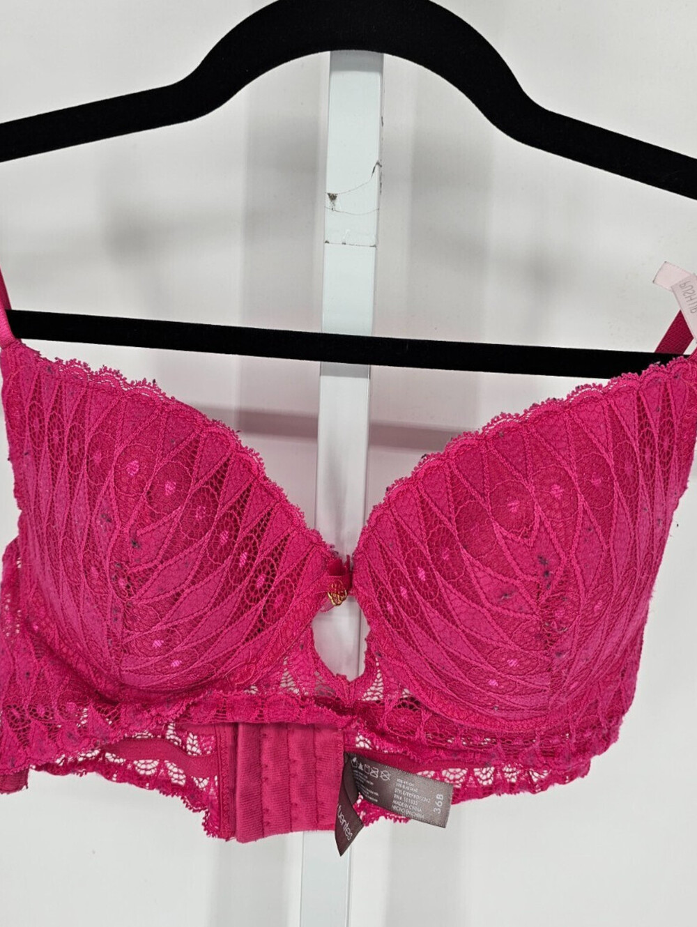 Daisy Fuentes Womens Sz 36B Padded Push Up Bra Bright Pink Lace